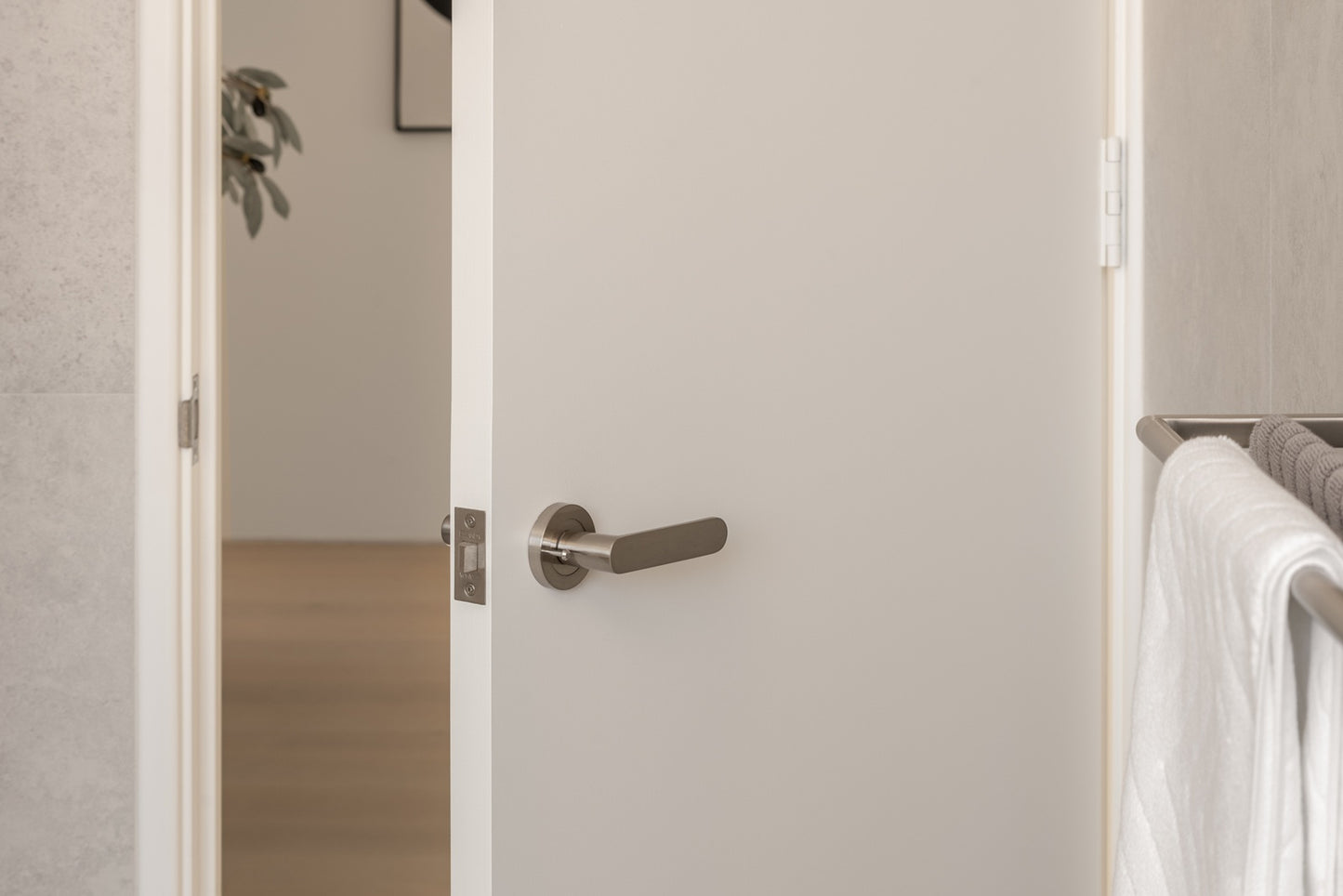 Zanda Door Handle - Duke