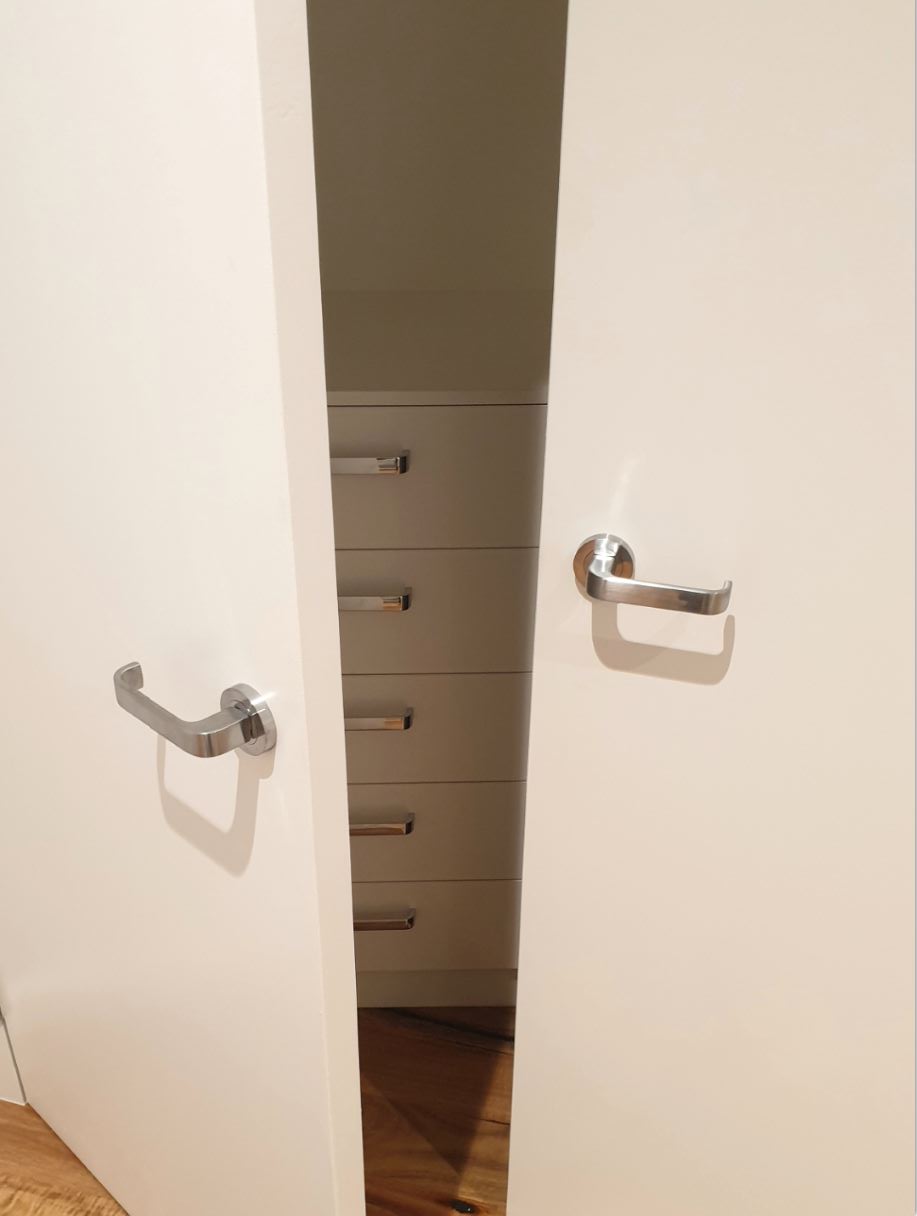 Zanda Door Handle - Streamline