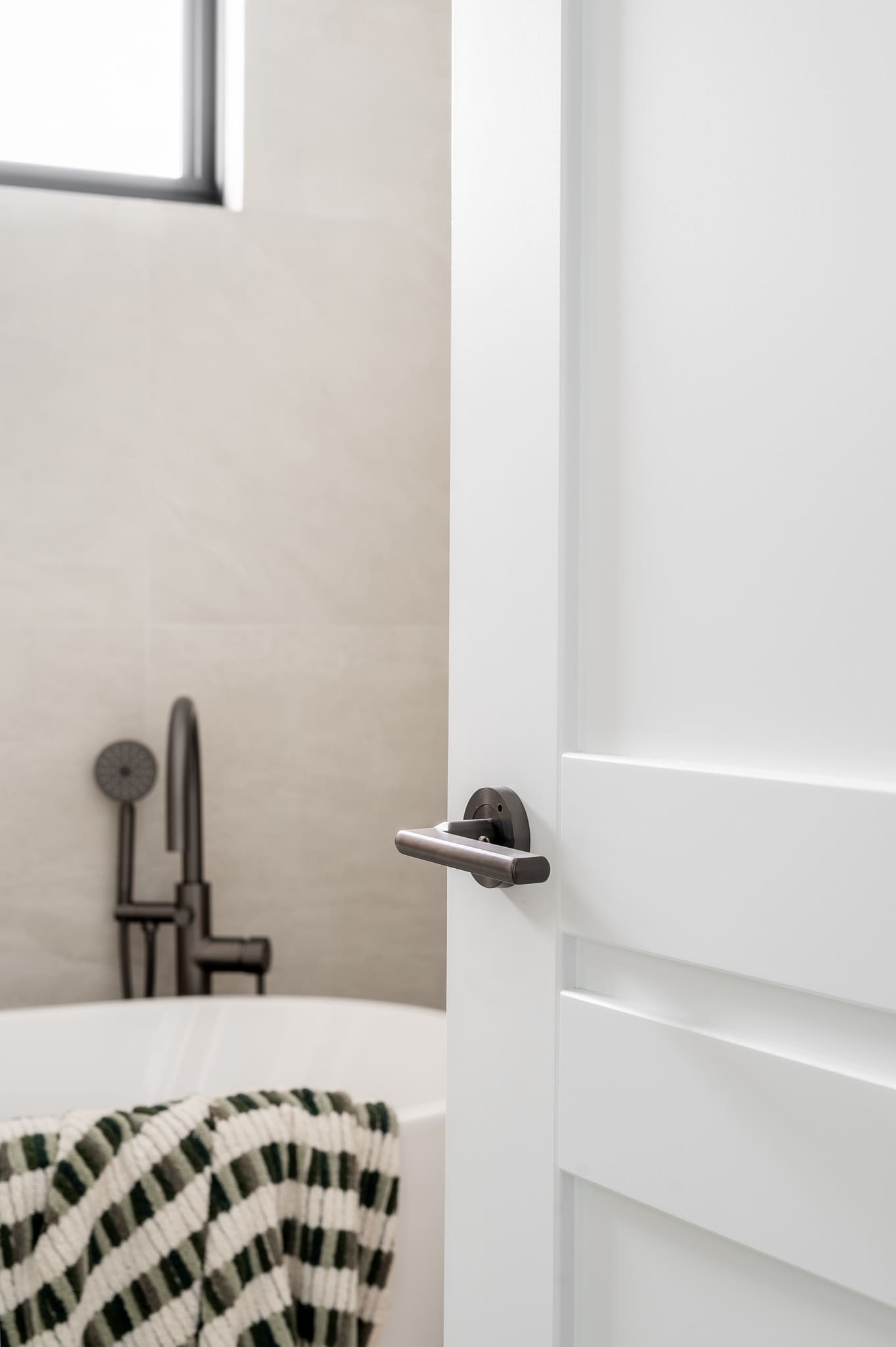 Zanda Door Handle - Epic