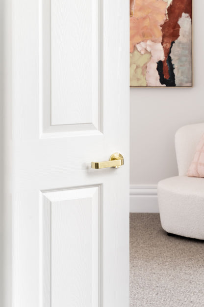 Zanda Door Handle - Streamline