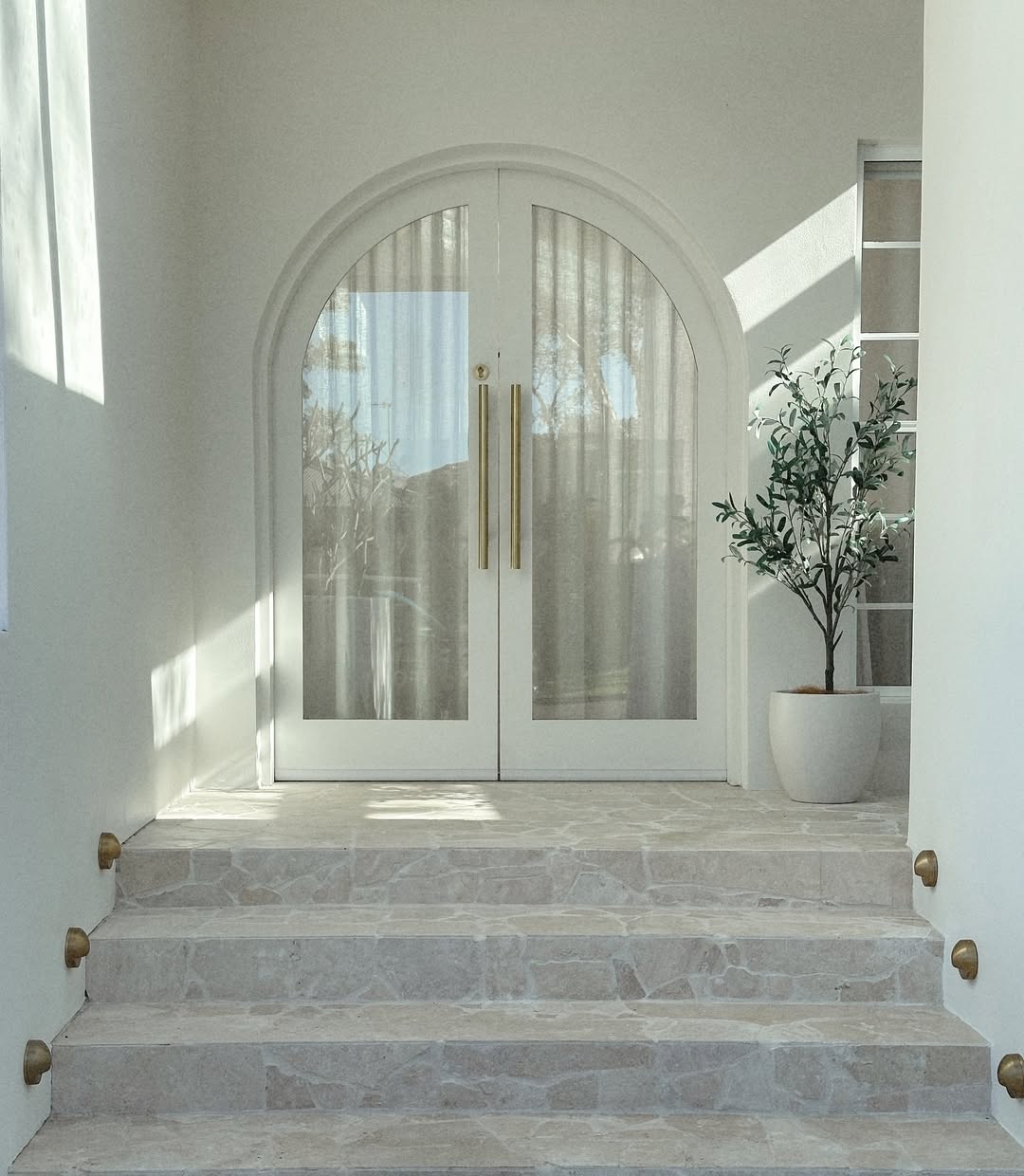 Zanda Pull Handle - Boston Round Profile