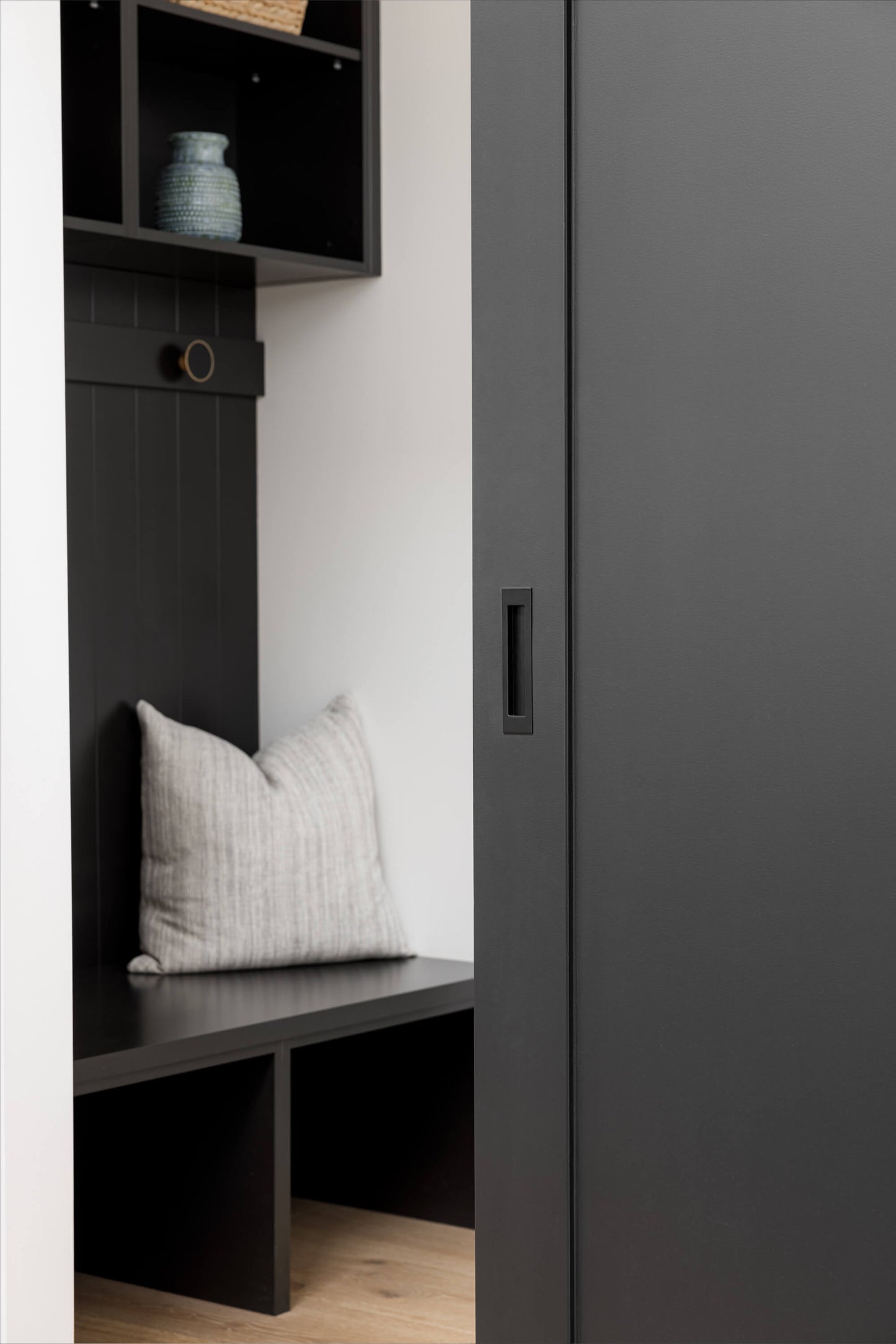 Zanda Verve Flush Pull (Available in Various Finishes)